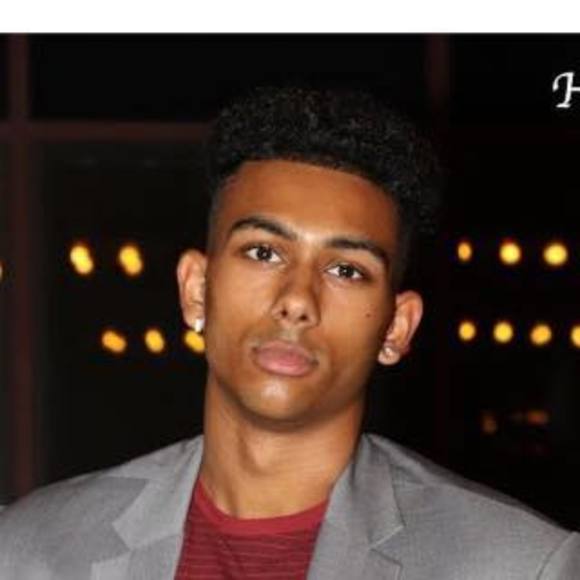 Meet your Posher, Adrian - Picture 1 of 1